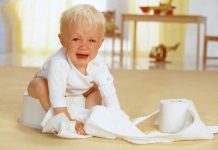 BỐ MẸ CẦN LÀM GÌ KHI TRẺ BỊ TÁO BÓN ?