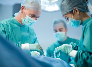 Phẫu thuật mạch máu và vi phẫu thuật