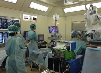 Các phương tiện kỹ thuật khác để cắt tách tổ chức trong phẫu thuật