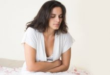 Triệu chứng lâm sàng và chẩn đoán thai chết trong tử cung