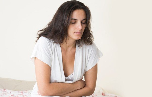 Triệu chứng lâm sàng và chẩn đoán thai chết trong tử cung