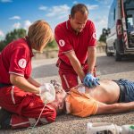 Cấp cứu ngừng tim phổi cơ bản trong điều kiện không có trang bị