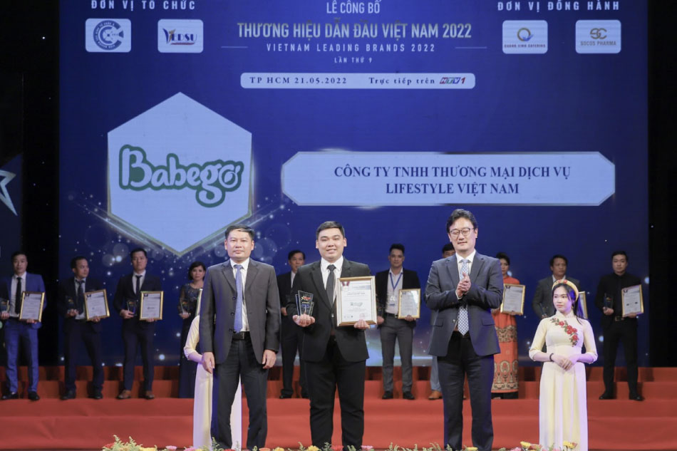 Sữa non Babego vinh dự lọt Top 10 thương hiệu dẫn đầu Việt Nam năm 2022
